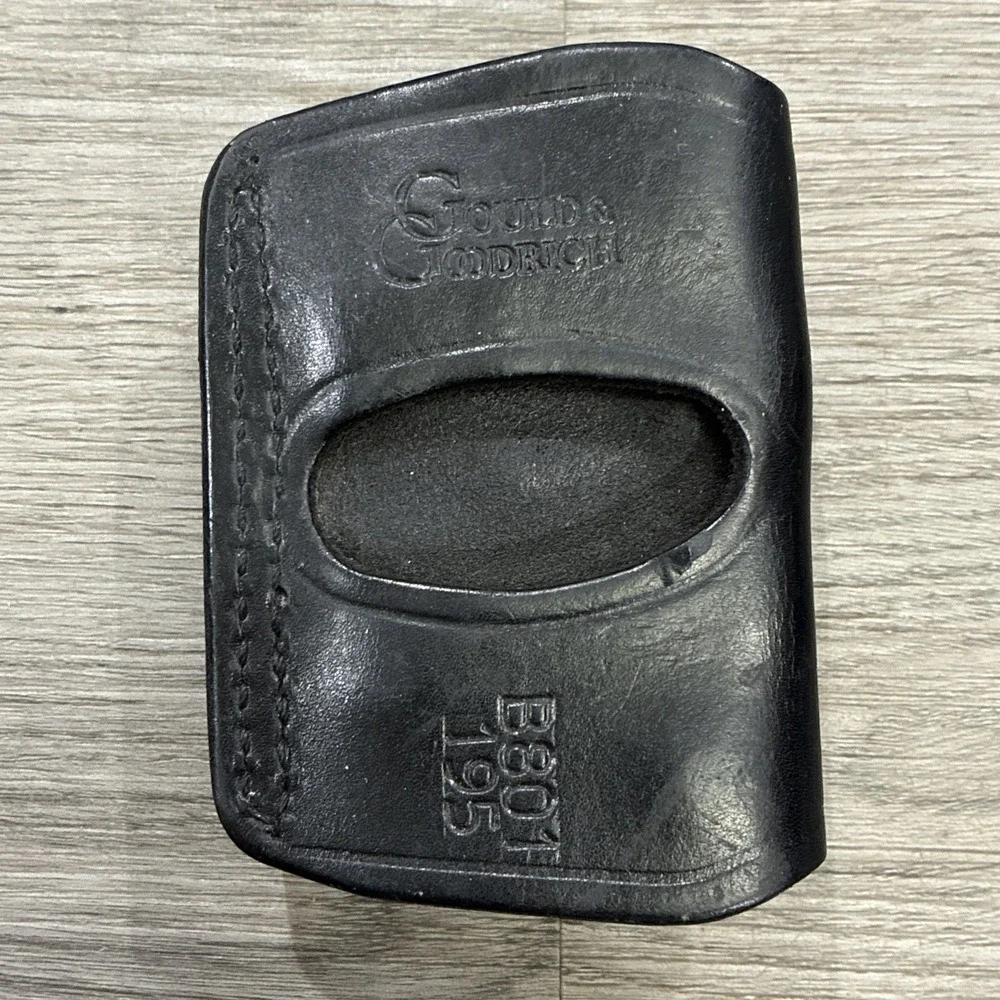 Gould & Goodrich B801 195 Gun Holster